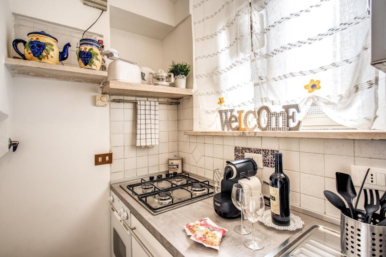 4C Colosseo Holidays Apartment Rome Exterior photo